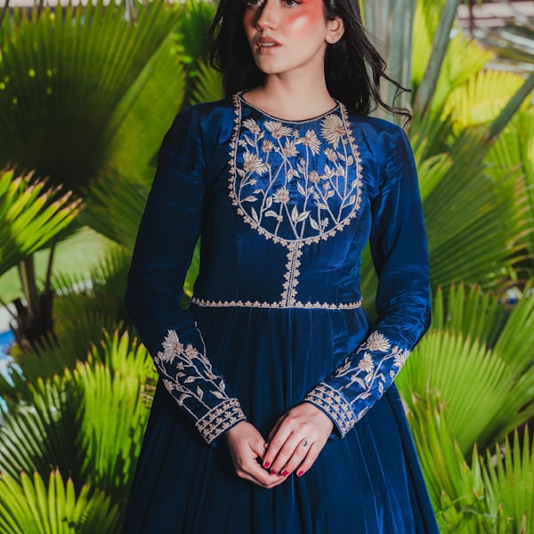 皮影·瑞兽纹礼服裙