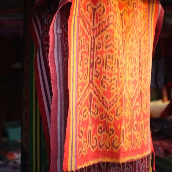 皮影·人物纹丝巾